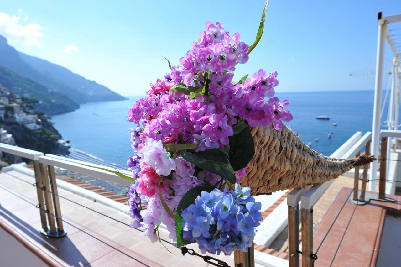 Casa Patty...Breath-Taking View! Apartment Positano Bagian luar foto