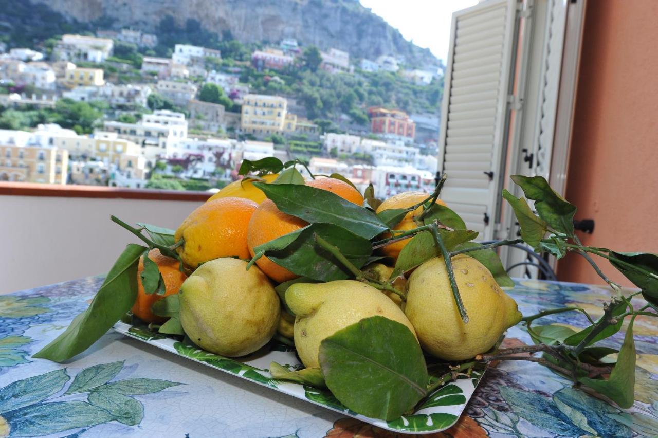 Casa Patty...Breath-Taking View! Apartment Positano Bagian luar foto