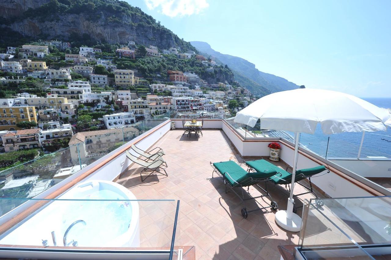 Casa Patty...Breath-Taking View! Apartment Positano Bagian luar foto