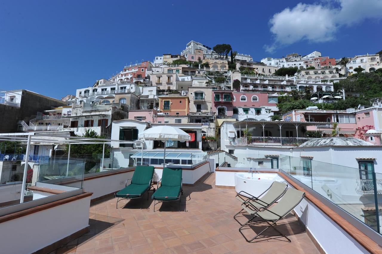 Casa Patty...Breath-Taking View! Apartment Positano Bagian luar foto