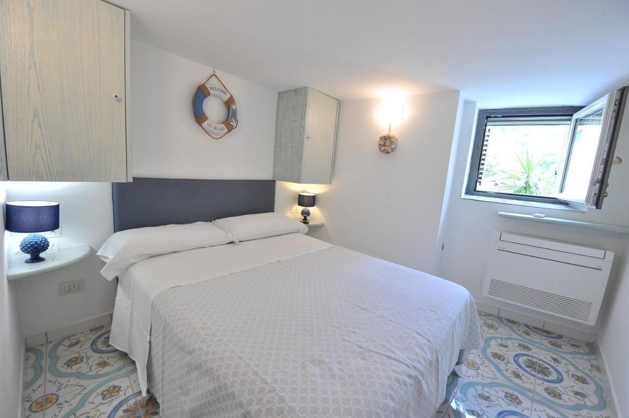 Casa Patty...Breath-Taking View! Apartment Positano Bagian luar foto