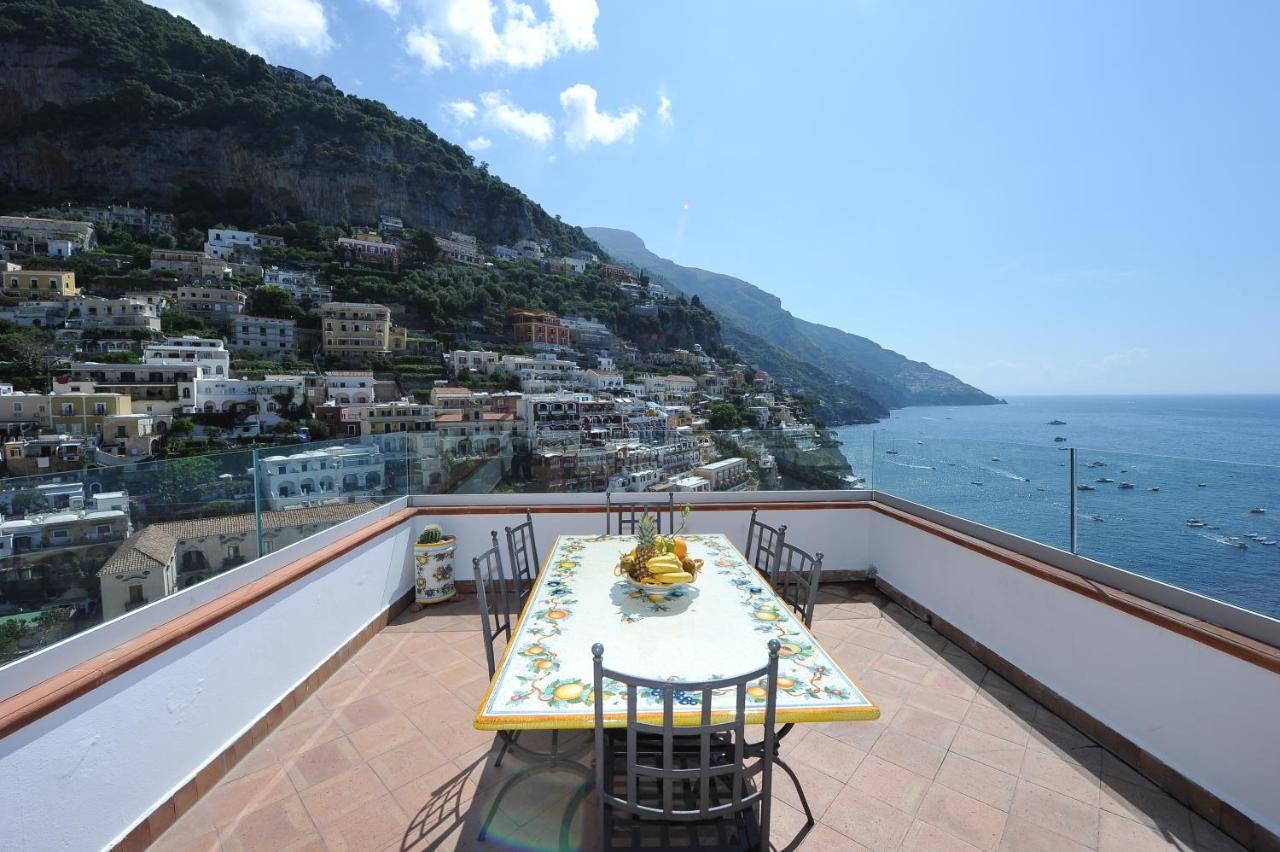 Casa Patty...Breath-Taking View! Apartment Positano Bagian luar foto