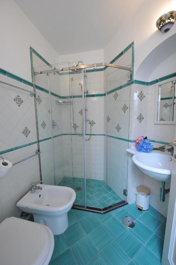 Casa Patty...Breath-Taking View! Apartment Positano Bagian luar foto