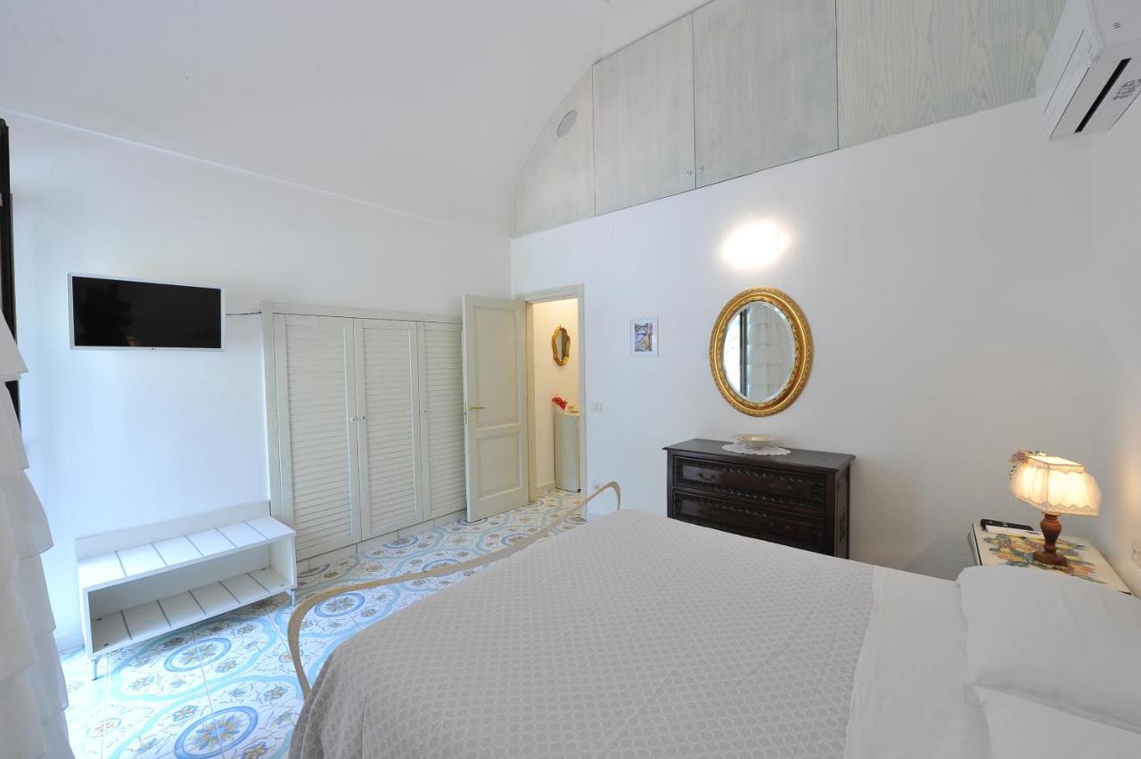 Casa Patty...Breath-Taking View! Apartment Positano Bagian luar foto